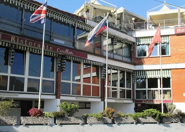 Hotel Carillon